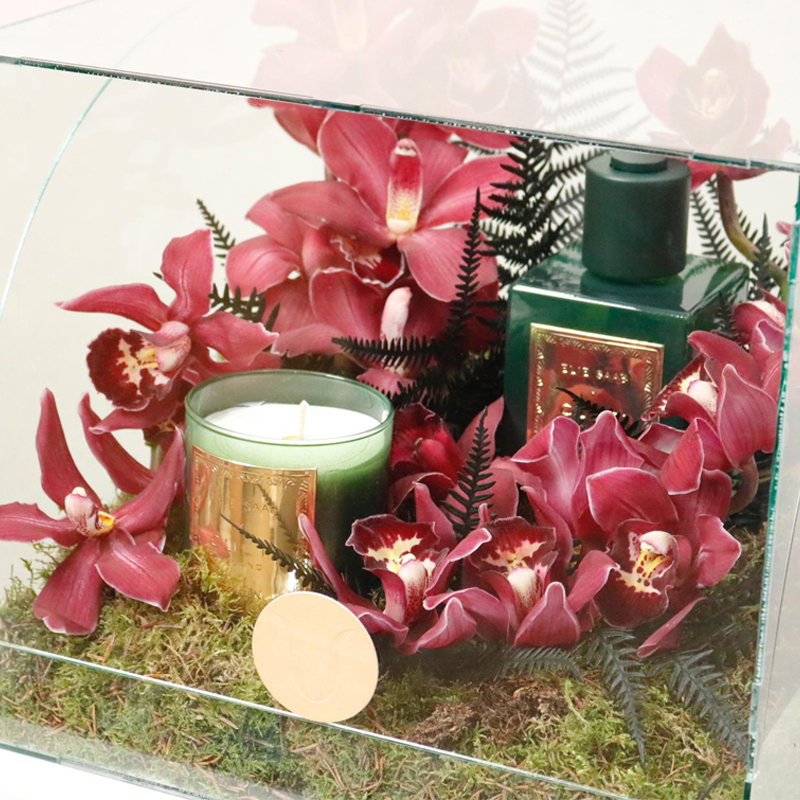 Elie Saab Arrangement
